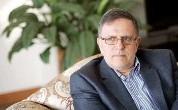 رییس اسبق بانک مرکزی: روحانی گفت سکه‌ها را بدون محدویت بفروش!