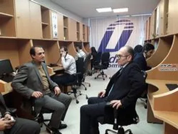 بازدید سر زده معاون فناوری اطلاعات بانک ایران زمین از مرکز تماس این بانک