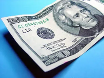 دلار کم نوسان ماند