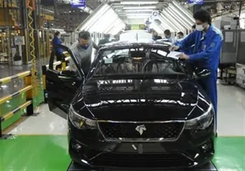 خطیبی با دست پر به میدان آمده/ ایران خودرو در مسیر سوددهی قرار می‌گیرد