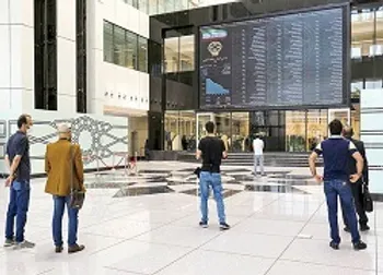 اخبار بورس فردا دوشنبه ۳۱ خرداد ۱۴۰۰ | آخرین سیگنال‌ها برای بورس فردا چیست؟ + فیلم