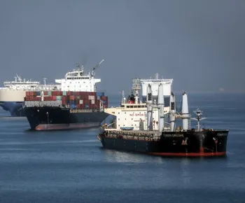 تنگه هرمز مسئول  ۳۷ درصد تجارت نفت جهان