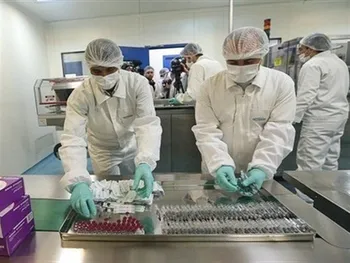 چرا دکیمی متوقف شد؟