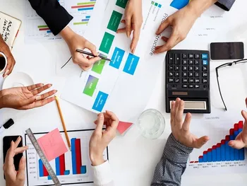 سهم بسویچ را بخریم؟