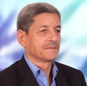 ایوب پایداری کیست؟