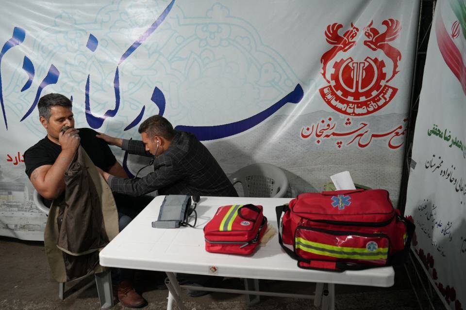 «ایستگاه سلامت»؛ خدمت‌رسانی گروه جهادی شهدای صنعت مس در رفسنجان