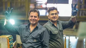 #گزارش_تصویری |  کارگران مشغول جهادند...