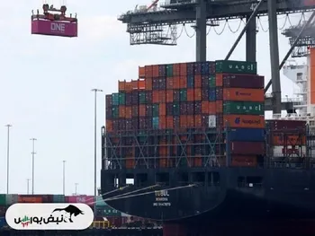 تجارت جهانی آرام برمی‌خیزد