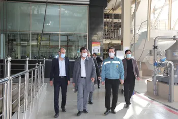 نماینده مجلس شورای اسلامی در بازدید از گروه صنعتی و پژوهشی زر: امیدوارم تولیدکنندگان گروه زر را الگوی خود قرار دهند.