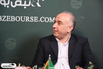 حضور داود مهدیان معاون بین‌الملل بانک صادرات در غرفه نبض بورس